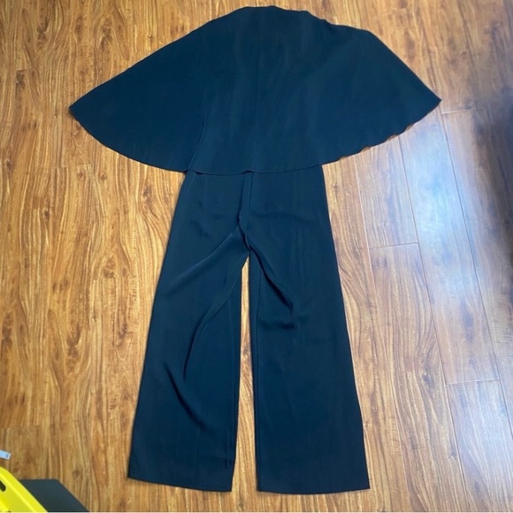 NWT New Nasty Gal Women's Black Deep V Neck Cape Straight Leg Jumpsuit Size 4 - Picture 3 of 16